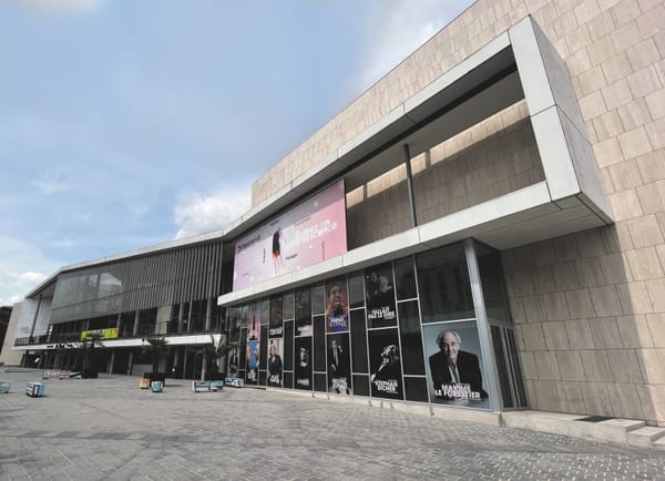 CourbevoiEvent, Espace Culturel / Artistique, Courbevoie, Île-de-France, France